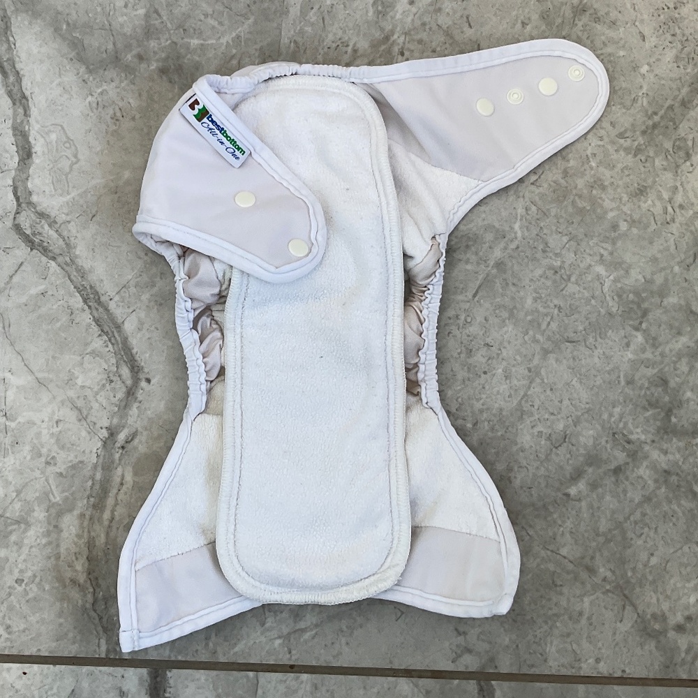 5 All In One Cloth Diapers - Picture 3 of 6